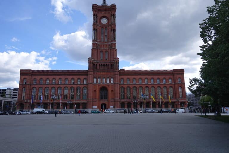 20 Rotes Rathaus