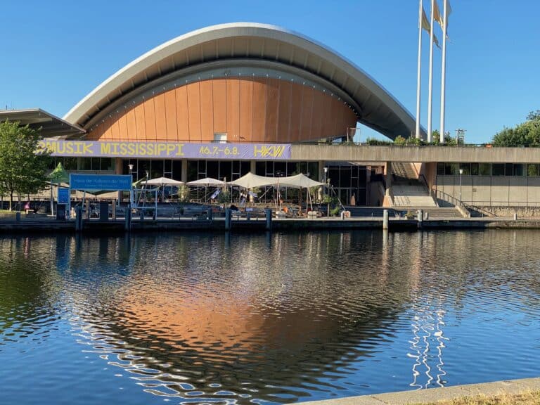 41 Haus der Kulturen der Welt