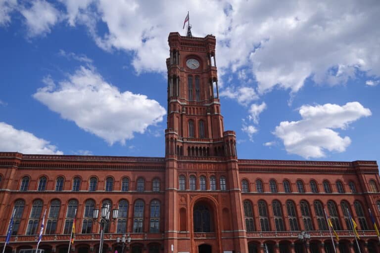 23 Rotes Rathaus